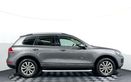 Volkswagen Touareg III, 2011 год, 2 147 000 рублей, 4 фотография