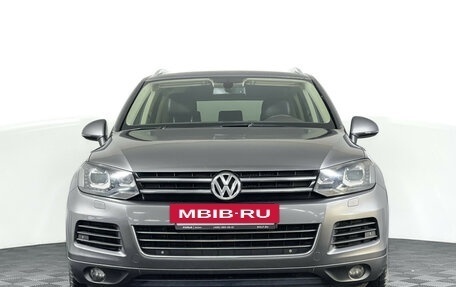 Volkswagen Touareg III, 2011 год, 2 147 000 рублей, 2 фотография