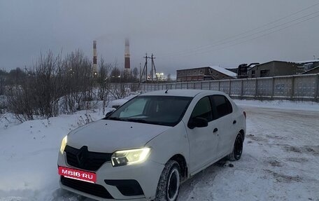 Renault Logan II, 2018 год, 450 000 рублей, 2 фотография