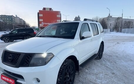 Nissan Pathfinder, 2010 год, 1 300 000 рублей, 1 фотография