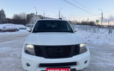 Nissan Pathfinder, 2010 год, 1 300 000 рублей, 2 фотография