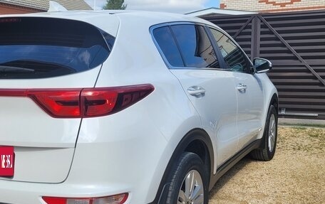 KIA Sportage IV рестайлинг, 2018 год, 2 400 000 рублей, 25 фотография