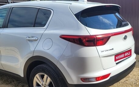 KIA Sportage IV рестайлинг, 2018 год, 2 400 000 рублей, 31 фотография