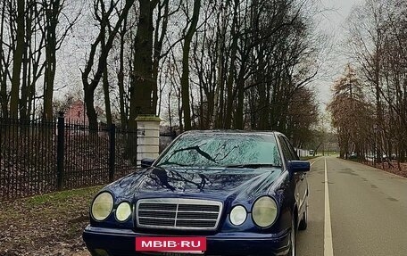 Mercedes-Benz E-Класс, 1997 год, 350 000 рублей, 4 фотография