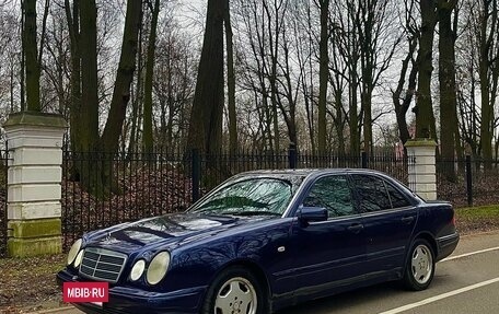 Mercedes-Benz E-Класс, 1997 год, 350 000 рублей, 3 фотография