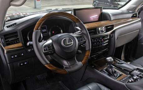 Lexus LX III, 2017 год, 5 650 000 рублей, 15 фотография