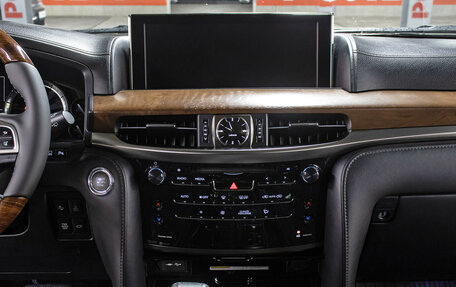 Lexus LX III, 2017 год, 5 650 000 рублей, 14 фотография