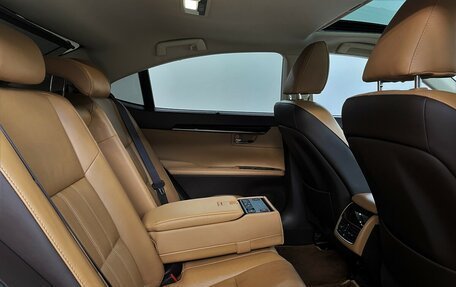 Lexus ES VII, 2016 год, 2 420 000 рублей, 15 фотография