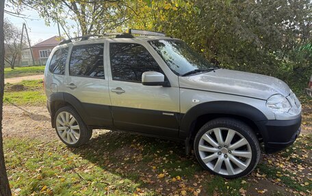 Chevrolet Niva I рестайлинг, 2015 год, 800 000 рублей, 6 фотография