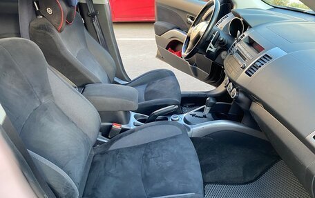 Mitsubishi Outlander III рестайлинг 3, 2008 год, 1 300 000 рублей, 8 фотография