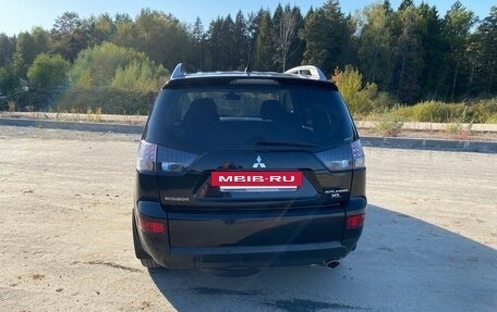 Mitsubishi Outlander III рестайлинг 3, 2008 год, 1 300 000 рублей, 6 фотография