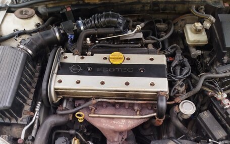 Opel Vectra B рестайлинг, 1998 год, 215 000 рублей, 4 фотография