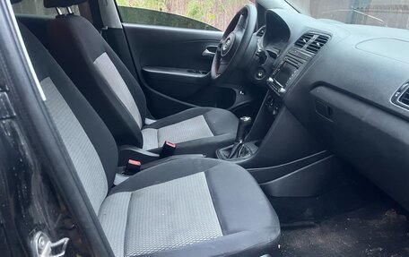 Volkswagen Polo VI (EU Market), 2011 год, 500 000 рублей, 10 фотография