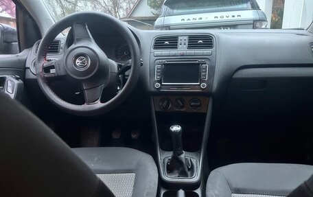 Volkswagen Polo VI (EU Market), 2011 год, 500 000 рублей, 11 фотография