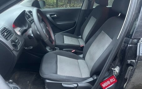 Volkswagen Polo VI (EU Market), 2011 год, 500 000 рублей, 9 фотография