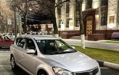 KIA cee'd I рестайлинг, 2010 год, 750 000 рублей, 7 фотография
