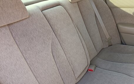 Nissan Tiida, 2004 год, 600 000 рублей, 17 фотография