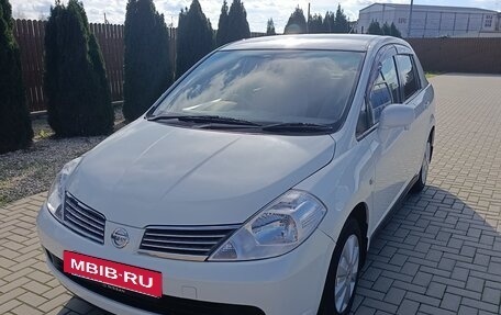 Nissan Tiida, 2004 год, 600 000 рублей, 11 фотография