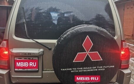 Mitsubishi Pajero III рестайлинг, 2004 год, 1 050 000 рублей, 8 фотография