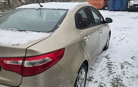 KIA Rio III рестайлинг, 2012 год, 750 000 рублей, 3 фотография