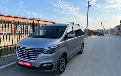 Hyundai Grand Starex Grand Starex I рестайлинг 2, 2018 год, 3 100 000 рублей, 1 фотография