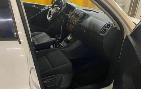 Volkswagen Tiguan I, 2011 год, 850 000 рублей, 5 фотография