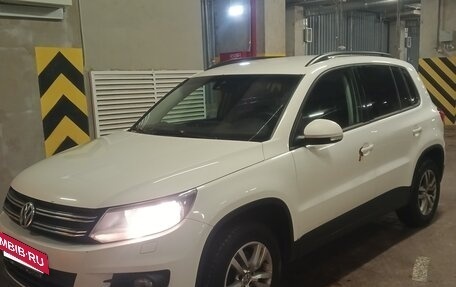 Volkswagen Tiguan I, 2011 год, 850 000 рублей, 2 фотография
