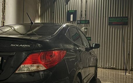 Hyundai Solaris II рестайлинг, 2011 год, 700 000 рублей, 11 фотография