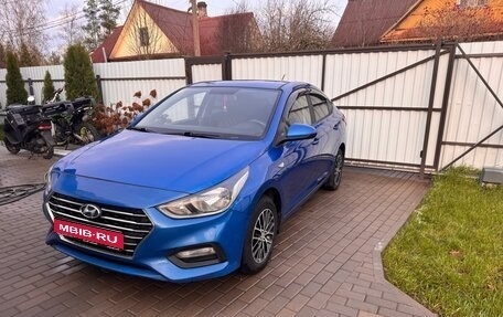 Hyundai Solaris II рестайлинг, 2017 год, 780 000 рублей, 1 фотография