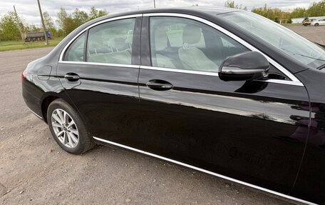 Mercedes-Benz E-Класс, 2018 год, 2 650 000 рублей, 2 фотография