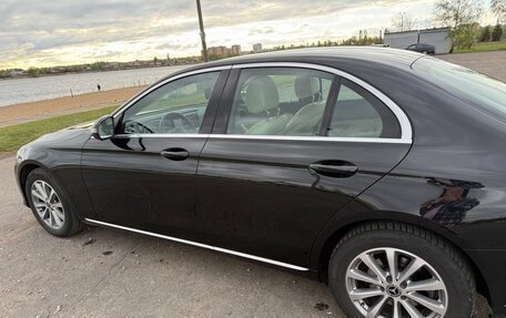 Mercedes-Benz E-Класс, 2018 год, 2 650 000 рублей, 4 фотография