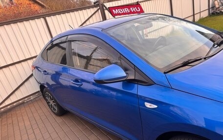 Hyundai Solaris II рестайлинг, 2017 год, 780 000 рублей, 3 фотография