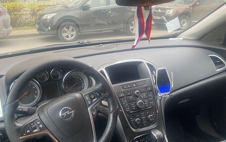 Opel Astra J, 2014 год, 720 000 рублей, 1 фотография