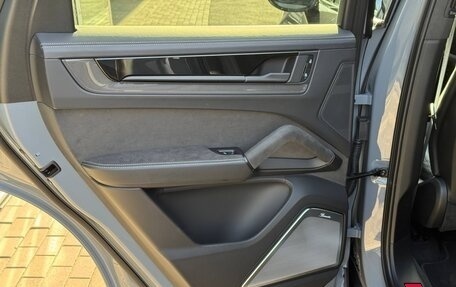 Porsche Cayenne III, 2025 год, 33 090 000 рублей, 21 фотография