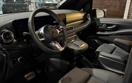 Mercedes-Benz V-Класс, 2024 год, 17 000 000 рублей, 6 фотография