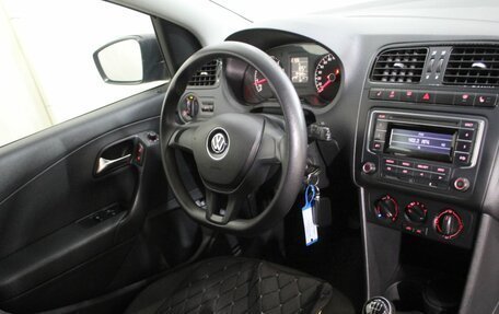 Volkswagen Polo VI (EU Market), 2015 год, 970 000 рублей, 9 фотография