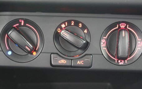 Volkswagen Polo VI (EU Market), 2015 год, 970 000 рублей, 13 фотография