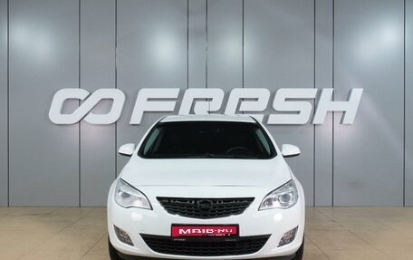 Opel Astra J, 2011 год, 999 000 рублей, 3 фотография