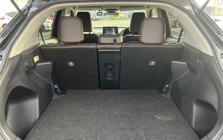 Toyota Yaris Cross, 2021 год, 1 415 000 рублей, 13 фотография