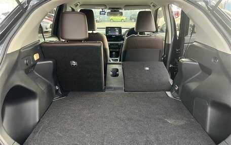 Toyota Yaris Cross, 2021 год, 1 415 000 рублей, 14 фотография