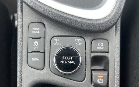 Toyota Yaris Cross, 2021 год, 1 415 000 рублей, 26 фотография