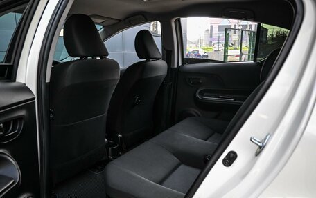 Toyota Aqua I, 2017 год, 1 154 000 рублей, 11 фотография