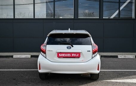 Toyota Aqua I, 2017 год, 1 154 000 рублей, 4 фотография