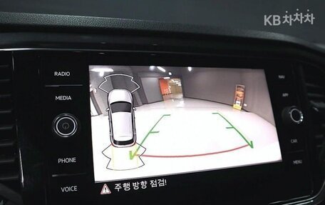 Volkswagen T-Roc I, 2022 год, 1 400 000 рублей, 13 фотография