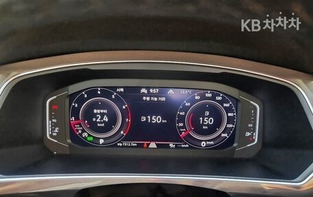 Volkswagen Tiguan II, 2022 год, 2 300 000 рублей, 12 фотография