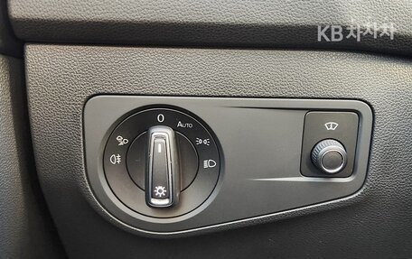 Volkswagen Tiguan II, 2022 год, 2 300 000 рублей, 15 фотография