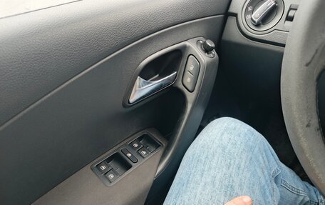 Volkswagen Polo VI (EU Market), 2015 год, 555 000 рублей, 4 фотография