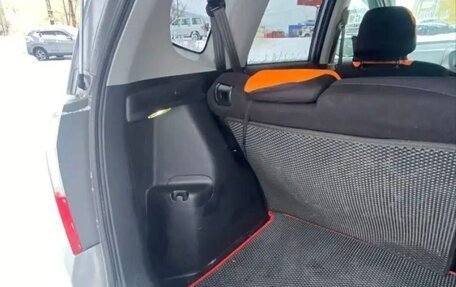 Honda Fit III, 2010 год, 680 000 рублей, 6 фотография