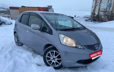 Honda Fit III, 2010 год, 680 000 рублей, 2 фотография