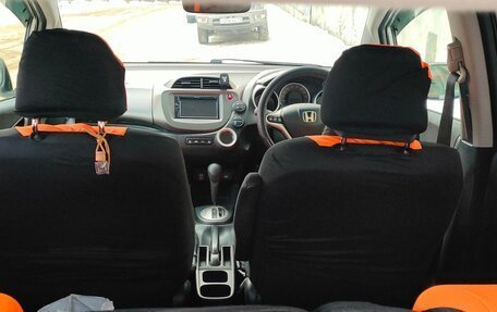 Honda Fit III, 2010 год, 680 000 рублей, 12 фотография